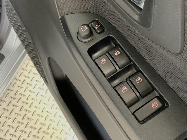 ステラ L スマートアシスト ETC アイドリングストップ キーレス 走行無制限1年保証 アイドリングストップ ETC キーレスエントリー 横滑り防止装置 ドアバイザー ヘッドライトレベライザー 電動格納ドアミラー アクセサリーソケット ベンチシート シートリフター(18枚目)