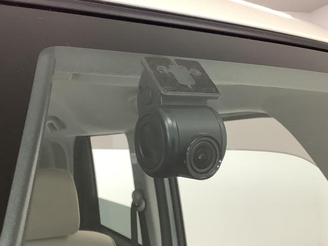 ムーヴキャンバス Ｇメイクアップリミテッド　ＳＡＩＩＩ　ワンオーナー　ナビＴＶ　１年保証　ワンオーナー　ナビＴＶ　ＥＴＣ　ドラレコ　全方位カメラ　両側電動スライドドア　ＵＳＢ　Ｂｌｕｅｔｏｏｔｈ　オートマチックハイビーム　ＬＥＤヘッドライト　アイドリングストップ　横滑り防止装置（25枚目）