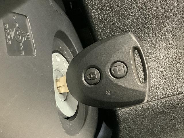 ハイゼットカーゴ ＤＸ　雹害車両　ＣＶＴ　ワンオーナー　前後コーナーセンサー　雹害車両　１年保証　前後コーナーセンサー　ワンオーナー　ＣＶＴ車　オートマチックハイビーム　アイドリングストップ　キーレスエントリー　横滑り防止装置　オートライト　ヘッドライトレベライザー　ラジオ（21枚目）