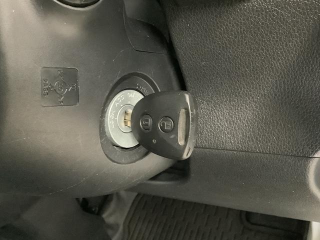 ハイゼットカーゴ ＤＸ　ＣＶＴ　ワンオーナー　前後コーナーセンサー　キーレス　走行無制限１年保証　前後コーナーセンサー　ワンオーナー　ＣＶＴ車　オートマチックハイビーム　アイドリングストップ　キーレスエントリー　横滑り防止装置　オートライト　ヘッドライトレベライザー　ラジオ（22枚目）