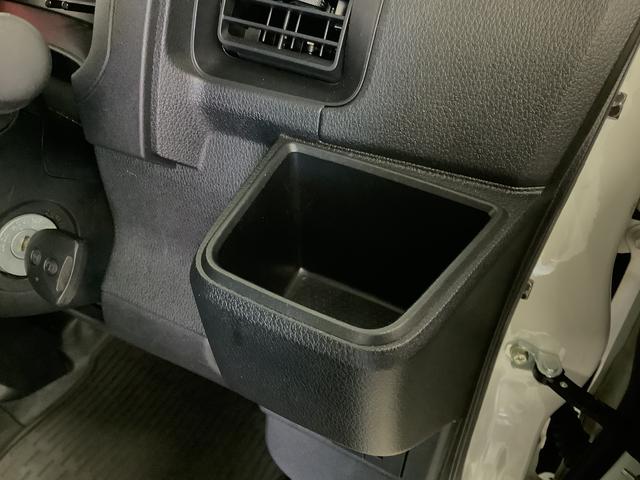 ハイゼットカーゴ ＤＸ　雹害車両　ＣＶＴ　前後コーナーセンサー　キーレス　雹害車両　１年保証　前後コーナーセンサー　ＣＶＴ車　オートマチックハイビーム　アイドリングストップ　キーレスエントリー　横滑り防止装置　オートライト　ヘッドライトレベライザー　パワーウィンドウ（21枚目）