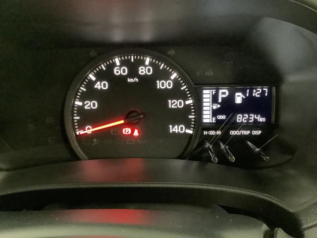 ハイゼットカーゴ ＤＸ　雹害車両　ＣＶＴ　前後コーナーセンサー　キーレス　雹害車両　１年保証　前後コーナーセンサー　ＣＶＴ車　オートマチックハイビーム　アイドリングストップ　キーレスエントリー　横滑り防止装置　オートライト　ヘッドライトレベライザー　パワーウィンドウ（25枚目）