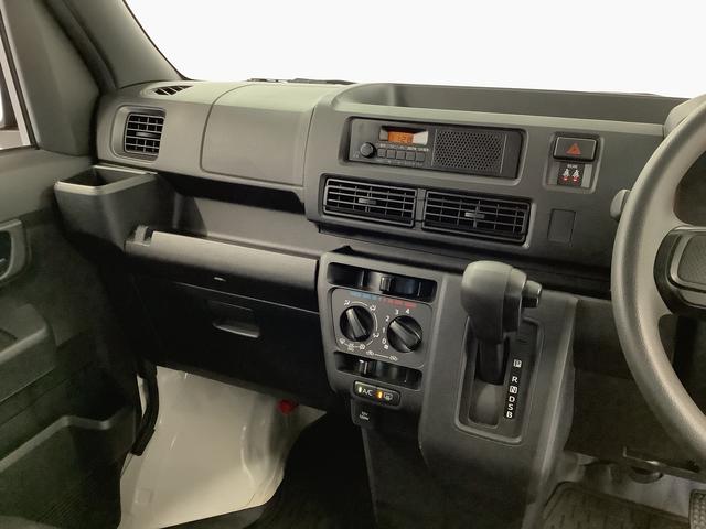 ハイゼットカーゴ ＤＸ　雹害車両　ＣＶＴ　前後コーナーセンサー　キーレス　雹害車両　１年保証　前後コーナーセンサー　ＣＶＴ車　オートマチックハイビーム　アイドリングストップ　キーレスエントリー　横滑り防止装置　オートライト　ヘッドライトレベライザー　パワーウィンドウ（26枚目）