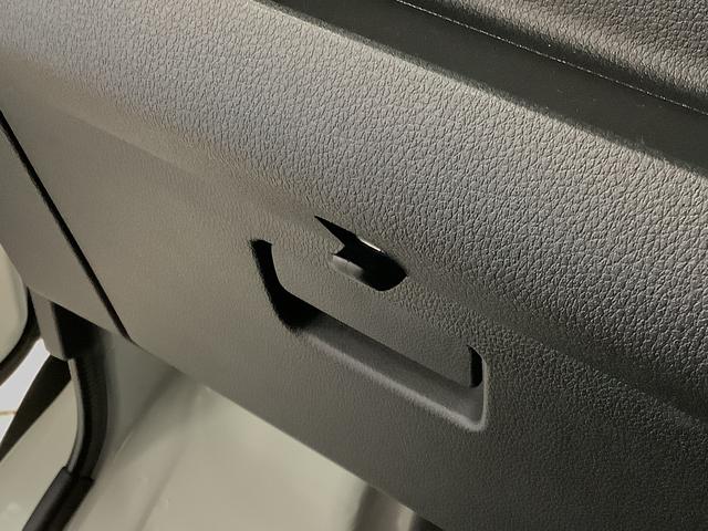 ハイゼットカーゴ ＤＸ　雹害車両　ＣＶＴ　前後コーナーセンサー　キーレス　雹害車両　１年保証　前後コーナーセンサー　ＣＶＴ車　オートマチックハイビーム　アイドリングストップ　キーレスエントリー　横滑り防止装置　オートライト　ヘッドライトレベライザー　パワーウィンドウ（30枚目）