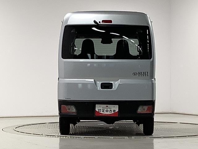 ハイゼットカーゴ DX 4WD CVT 前後コーナーセンサー スマートアシスト 走行無制限1年保証 前後コーナーセンサー 4WD CVT車 オートマチックハイビーム アイドリングストップ キーレスエントリー 横滑り防止装置 オートライト ヘッドライトレベライザー ラジオ(10枚目)