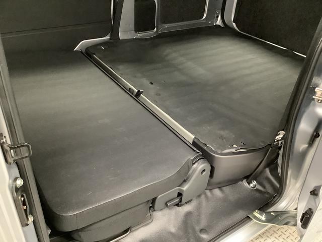 ハイゼットカーゴ DX 4WD CVT 前後コーナーセンサー スマートアシスト 走行無制限1年保証 前後コーナーセンサー 4WD CVT車 オートマチックハイビーム アイドリングストップ キーレスエントリー 横滑り防止装置 オートライト ヘッドライトレベライザー ラジオ(38枚目)