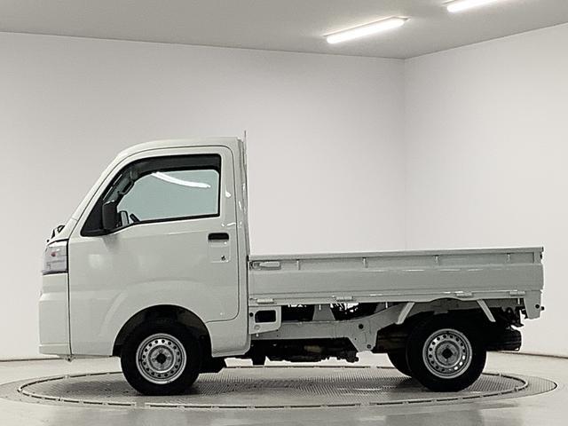 ハイゼットトラック スタンダード　４ＷＤ　ＣＶＴ　前後コーナーセンサー　ラジオ　走行無制限１年保証　前後コーナーセンサー　４ＷＤ　ＣＶＴ車　３方開　オートマチックハイビーム　アイドリングストップ　横滑り防止装置　オートライト　ヘッドライトレベライザー　ラジオ　スマートアシスト（9枚目）