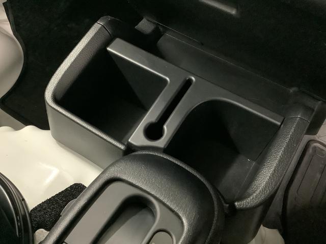 ハイゼットトラック スタンダード　４ＷＤ　ＣＶＴ　前後コーナーセンサー　ラジオ　走行無制限１年保証　前後コーナーセンサー　４ＷＤ　ＣＶＴ車　３方開　オートマチックハイビーム　アイドリングストップ　横滑り防止装置　オートライト　ヘッドライトレベライザー　ラジオ　スマートアシスト（22枚目）