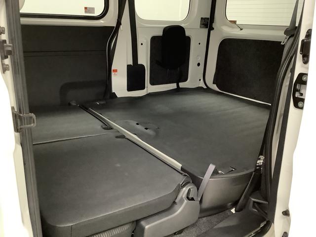 ハイゼットカーゴ クルーズ　ＣＶＴ車　前後コーナーセンサー　プッシュスタート　走行無制限１年保証　前後コーナーセンサー　ＣＶＴ車　オートマチックハイビーム　アイドリングストップ　プッシュスタート　横滑り防止装置　ヘッドライトレベライザー　電動格納ドアミラー　両側スライドドア（33枚目）