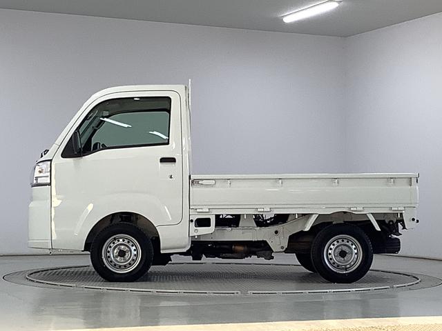 ハイゼットトラック スタンダード 農用スペシャル 4WD CVT 荷台作業灯 走行無制限1年保証 前後コーナーセンサー 4WD CVT車 3方開 荷台作業灯 オートマチックハイビーム アイドリングストップ 横滑り防止装置 オートライト ヘッドライトレベライザー スペアタイヤ(9枚目)