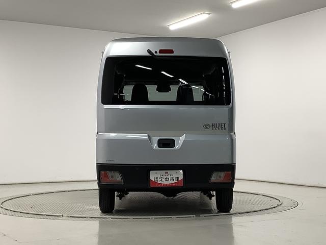 ハイゼットカーゴ DX CVT ワンオーナー 前後コーナーセンサー キーレス 走行無制限1年保証 前後コーナーセンサー CVT車 ワンオーナー オートマチックハイビーム アイドリングストップ 横滑り防止装置 キーレスエントリー オートライト ヘッドライトレベライザー ラジオ(10枚目)