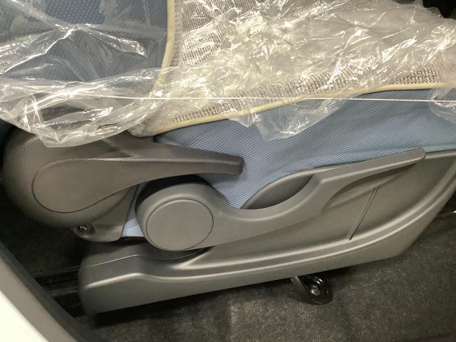 ムーヴキャンバス ストライプスＧ　９インチディスプレイオーディオ　全方位カメラ　１年保証　９インチディスプレイオーディオ　全方位カメラ　両側電動スライドドア　前後コーナーセンサー　前席シートヒーター　Ｂｌｕｅｔｏｏｔｈ　オートマチックハイビーム　スマートキー　Ｑｉワイヤレス充電（41枚目）