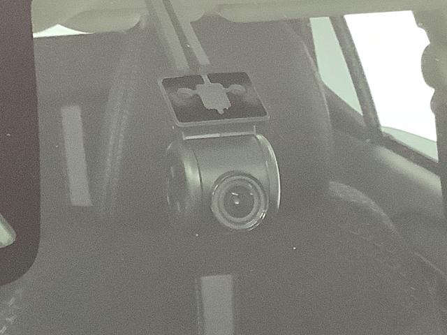 ロッキー プレミアムＧ　ＨＥＶ　ワンオーナー　ディスプレイオーディオ　１年保証　９インチディスプレイオーディオ　ワンオーナー　ドラレコ　全方位カメラ　アダプティブクルーズコントロール　前後コーナーセンサー　前席シートヒーター　ＵＳＢ接続　１７インチ純正アルミホイール（20枚目）