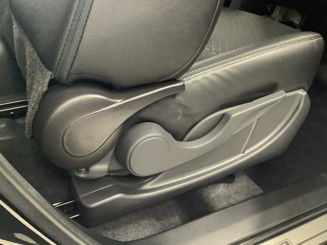 ロッキー プレミアムＧ　ＨＥＶ　ワンオーナー　ディスプレイオーディオ　１年保証　９インチディスプレイオーディオ　ワンオーナー　ドラレコ　全方位カメラ　アダプティブクルーズコントロール　前後コーナーセンサー　前席シートヒーター　ＵＳＢ接続　１７インチ純正アルミホイール（42枚目）