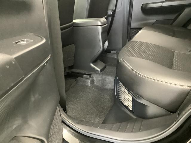 ロッキー プレミアムＧ　ＨＥＶ　ワンオーナー　ディスプレイオーディオ　１年保証　９インチディスプレイオーディオ　ワンオーナー　ドラレコ　全方位カメラ　アダプティブクルーズコントロール　前後コーナーセンサー　前席シートヒーター　ＵＳＢ接続　１７インチ純正アルミホイール（45枚目）