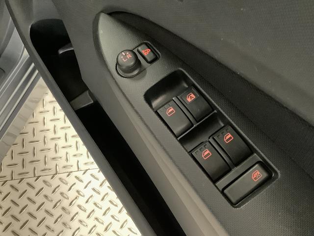 ムーヴ カスタム X SA ワンオーナー ナビ ETC バックカメラ 1年保証 ワンオーナー ナビTV ETC バックカメラ DVD USB Bluetooth LEDヘッドライト アイドリングストップ プッシュスタート 横滑り防止装置 14インチ純正アルミホイール(25枚目)