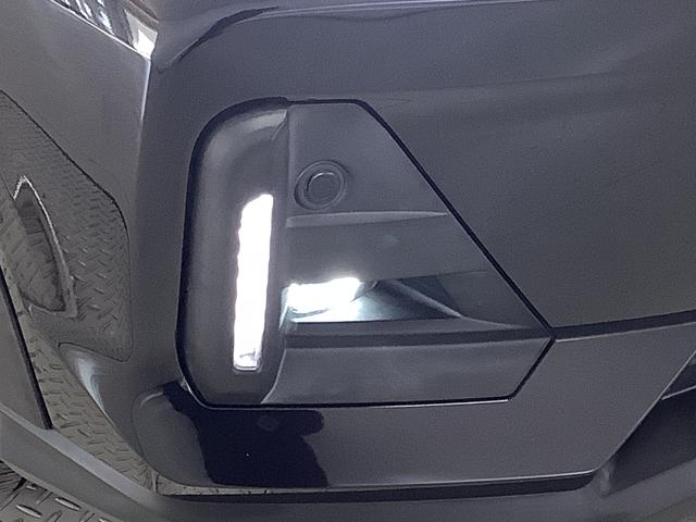 ロッキー プレミアム　ワンオーナー　９インチナビ　ＥＴＣ　バックカメラ　１年保証　ワンオーナー　９インチナビＴＶ　ＥＴＣ　バックカメラ　アダプティブクルーズコントロール　前後コーナーセンサー　前席シートヒーター　ブラインドスポットモニター　１７インチ純正アルミホイール（21枚目）