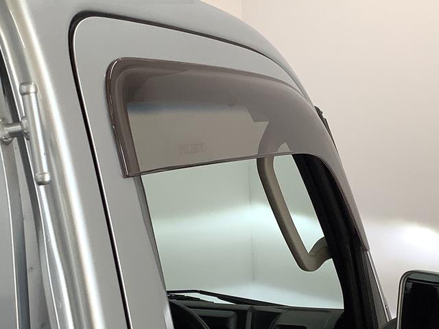 ハイゼットトラック エクストラＳＡＩＩＩｔ　４ＷＤ　ＣＶＴ　ＬＥＤヘッドライト　走行無制限１年保証　ＬＥＤヘッドライト　４ＷＤ　ＣＶＴ車　３方開　荷台作業灯　ゲートプロテクター　荷台マット　キーレス　横滑り防止装置　ドアバイザー　ヘッドライトレベライザー　シート間マルチポケット（11枚目）