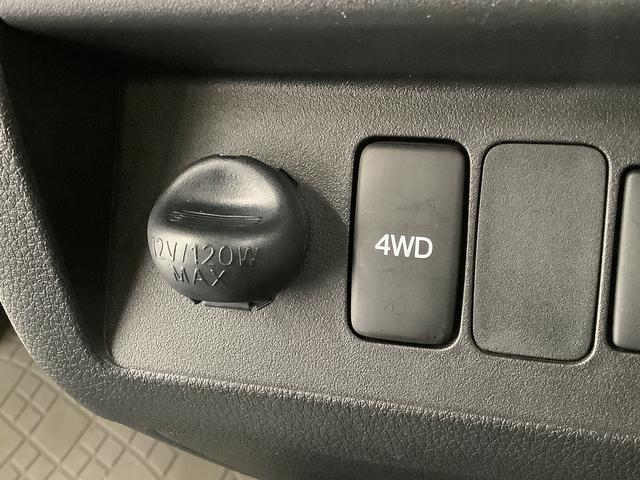 ハイゼットトラック エクストラＳＡＩＩＩｔ　４ＷＤ　ＣＶＴ　ＬＥＤヘッドライト　走行無制限１年保証　ＬＥＤヘッドライト　４ＷＤ　ＣＶＴ車　３方開　荷台作業灯　ゲートプロテクター　荷台マット　キーレス　横滑り防止装置　ドアバイザー　ヘッドライトレベライザー　シート間マルチポケット（27枚目）