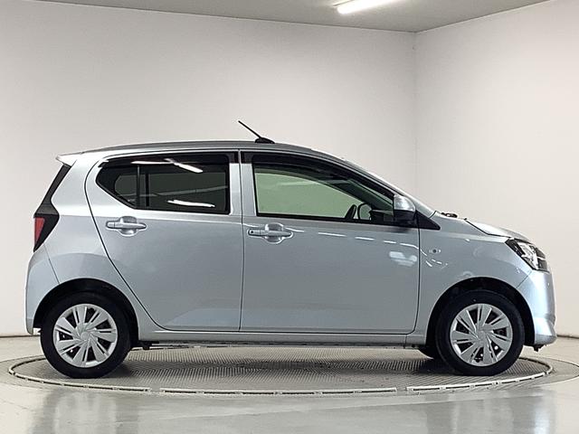 ミライース Ｘ　リミテッドＳＡＩＩＩ　４ＷＤ　ワンオーナー　ナビＴＶ　１年保証　４ＷＤ　ワンオーナー　ナビＴＶ　ＥＴＣ　バックカメラ　前後コーナーセンサー　ＵＳＢ　Ｂｌｕｅｔｏｏｔｈ　オートマチックハイビーム　ＬＥＤヘッドライト　アイドリングストップ　キーレスエントリー（12枚目）