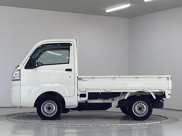ハイゼットトラック スタンダード　５ＭＴ　ワンオーナー　ＣＤオーディオ　ＥＴＣ　走行無制限１年保証　ワンオーナー　ＭＴ車　ＣＤオーディオ　ＥＴＣ　３方開　ドアバイザー　ヘッドライトレベライザー　アクセサリーソケット　マニュアルエアコン　スペアタイヤ　マッドガード　バッテリーカバー（8枚目）