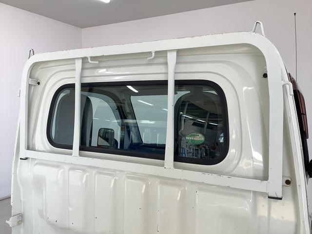 ハイゼットトラック スタンダード　５ＭＴ　ワンオーナー　ＣＤオーディオ　ＥＴＣ　走行無制限１年保証　ワンオーナー　ＭＴ車　ＣＤオーディオ　ＥＴＣ　３方開　ドアバイザー　ヘッドライトレベライザー　アクセサリーソケット　マニュアルエアコン　スペアタイヤ　マッドガード　バッテリーカバー（33枚目）