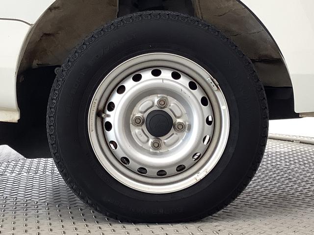 ハイゼットトラック スタンダード　５ＭＴ　ワンオーナー　ＣＤオーディオ　ＥＴＣ　走行無制限１年保証　ワンオーナー　ＭＴ車　ＣＤオーディオ　ＥＴＣ　３方開　ドアバイザー　ヘッドライトレベライザー　アクセサリーソケット　マニュアルエアコン　スペアタイヤ　マッドガード　バッテリーカバー（39枚目）