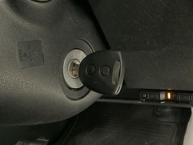 ハイゼットカーゴ デラックスＳＡＩＩＩ　ＥＴＣ　リアコーナーセンサー　キーレス　走行無制限１年保証　リアコーナーセンサー　ＥＴＣ　ルーフキャリア　ＬＥＤヘッドライト　アイドリングストップ　キーレスエントリー　横滑り防止装置　オートライト　ドアバイザー　システムバー　フォグランプ（26枚目）