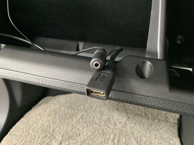 新車メーカー保証に準じた保証を１年間無償で受けられる「まごころ保証」、さらに保証を延長できる「まごころ保証プラス」「まごころ保証プラスα」をご用意しております。