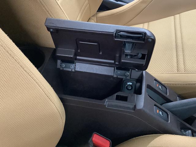 コペン エクスプレイ ターボ CVT ナビ ETC シートヒーター 1年保証 ナビTV Bluetooth ETC CVT車 シートヒーター DVD USB接続 LEDヘッドライト プッシュスタート 横滑り防止装置 オートエアコン 16インチ純正アルミホイール(26枚目)