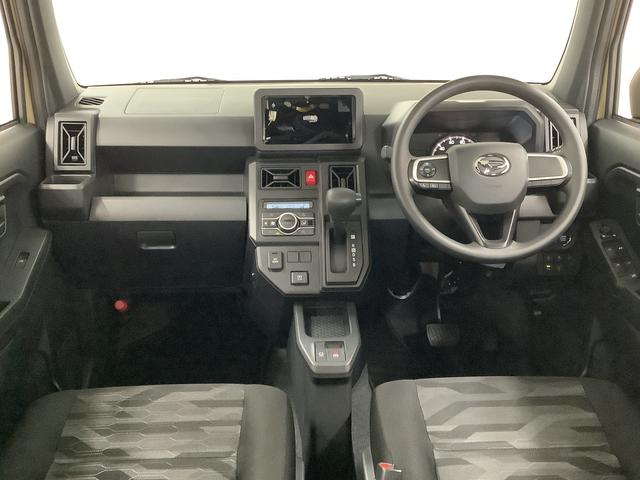 タフト Ｘ　４ＷＤ　前後コーナーセンサー　オートブレーキホールド　走行無制限１年保証　前後コーナーセンサー　４ＷＤ　オートマチックハイビーム　ＬＥＤヘッドライト　アイドリングストップ　オートブレーキホールド　プッシュスタート　横滑り防止装置　スカイフィールトップ（5枚目）