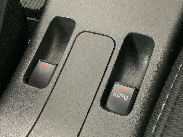 �y�܂��͍݌Ɋm�F���z�����������d�b�������������̂ɁA�^�b�`�̍��Łu�����܂���I��������Ă��܂��܂����I�v�Ƃ����������Ă����������Ƃ����т��ь�����܂��B�������̍ۂ͂P���P�b�ł��������A���������I