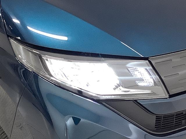 ムーヴ Ｘ　片側電動スライドドア　前後コーナーセンサー　スマートキー　走行無制限１年保証　片側電動スライドドア　前後コーナーセンサー　オートマチックハイビーム　ＬＥＤヘッドライト　横滑り防止装置　スマートキー　オートライト　オートエアコン　電動格納ミラー　ベンチシート（13枚目）