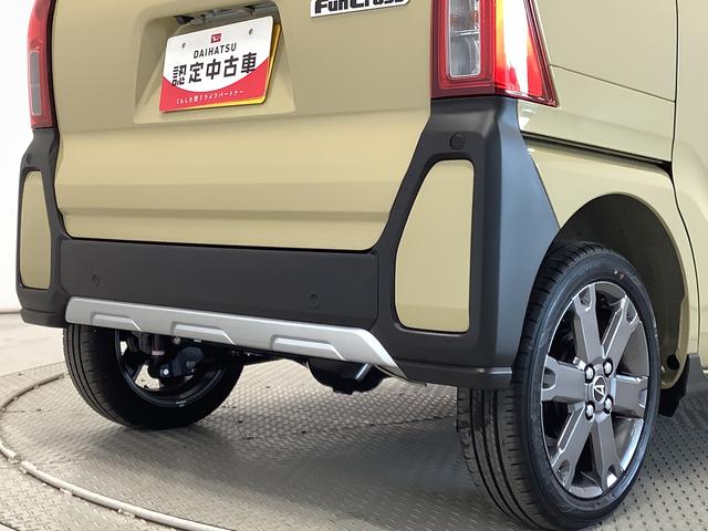 タント ファンクロスターボ　４ＷＤ　９インチディスプレイオーディオ　１年保証　９インチディスプレイオーディオ　４ＷＤ　バックカメラ　両側電動スライドドア　前後コーナーセンサー　前席シートヒーター　ルーフレール　ＴＶ　ＨＤＭＩ　スマートキー　１５インチ純正アルミホイール（15枚目）