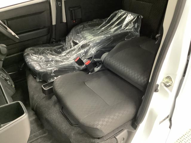 ハイゼットカーゴ クルーズターボ　ＣＶＴ車　前後コーナーセンサー　スマートキー　走行無制限１年保証　前後コーナーセンサー　ＣＶＴ車　オートマチックハイビーム　アイドリングストップ　プッシュスタート　横滑り防止装置　オートライト　アクセサリーソケット　電動格納ミラー　両側スライド（17枚目）