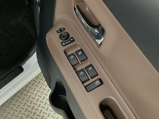 ムーヴキャンバス セオリーX 両側電動スライド コーナーセンサー スマートキー 走行無制限1年保証 両側電動スライドドア 前後コーナーセンサー オートマチックハイビーム アイドリングストップ プッシュスタート 横滑り防止装置 オートライト オートエアコン ヘッドライトレベライザー(24枚目)