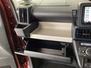 インパネトレイやグローブボックスなど収納多数！小物の置き場には困りません♪