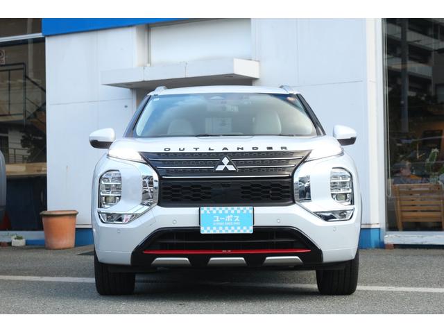 アウトランダーPHEV P ワンオーナー・360度カメラ・BOSEプレミアムサウンド・パワーバックドア・シートヒーター・ライトグレー革シート・eアシスト・マイパイロット・ヘッドアップディスプレイ・LEDヘッドライト(2枚目)
