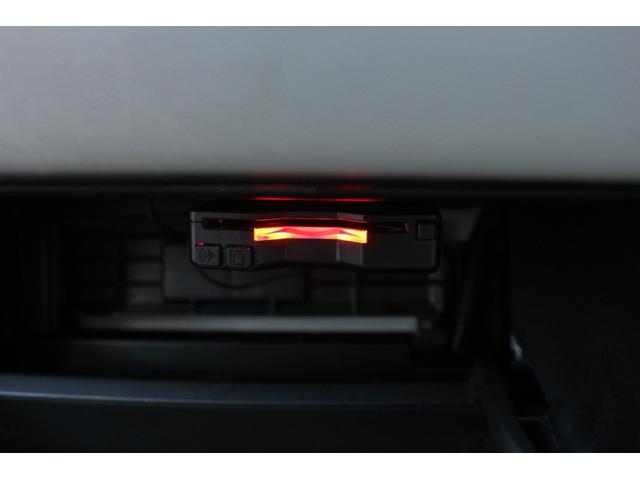 アウトランダーPHEV P ワンオーナー・360度カメラ・BOSEプレミアムサウンド・パワーバックドア・シートヒーター・ライトグレー革シート・eアシスト・マイパイロット・ヘッドアップディスプレイ・LEDヘッドライト(27枚目)