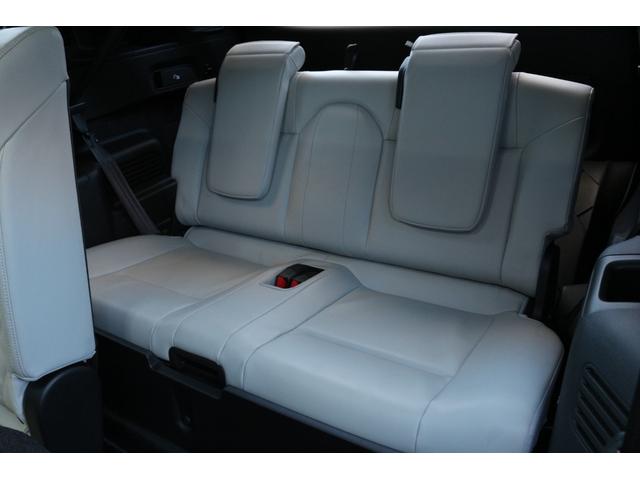 アウトランダーPHEV P ワンオーナー・360度カメラ・BOSEプレミアムサウンド・パワーバックドア・シートヒーター・ライトグレー革シート・eアシスト・マイパイロット・ヘッドアップディスプレイ・LEDヘッドライト(38枚目)