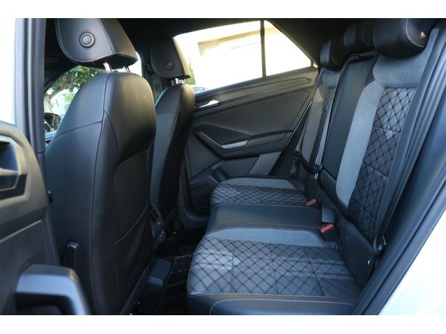 Ｔ－ロック ＴＤＩ　Ｒライン　ワンオーナー・ＤｉｓｃｏｖｅｒＰｒｏパッケージ・バックカメラ。シートヒーター・パワーバックドア（14枚目）