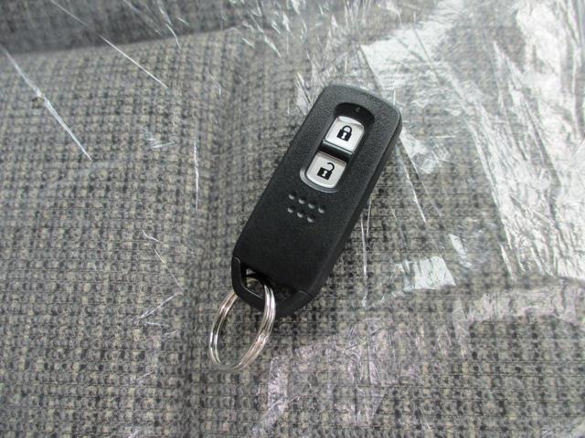 G 届出済未使用車 衝突被害軽減ブレーキ 電動パーキングブレーキ 両側スライドドア アダプティブクルーズコントロール スマートキー 電動格納ミラー プッシュエンジンスタート スマートキー オートエアコン(9枚目)