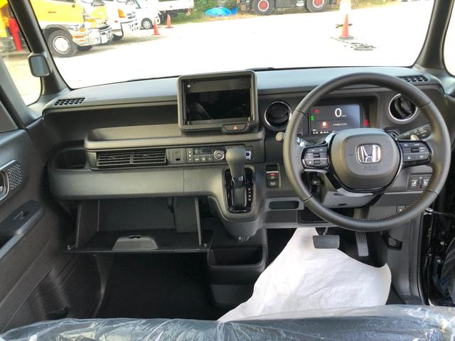 インパネ周りです！ボタン配置やシフト箇所などの確認＆乗られたお姿をイメージしてお確かめ下さい！！その他、気になる点がございましたら、お気軽にお問い合わせ下さいませ！