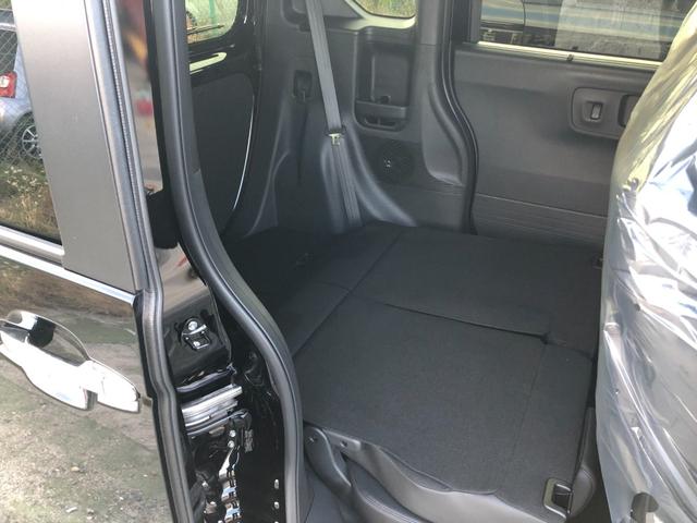 リアシートも広々として使いやすいです！！その他、気になる点がございましたら、お気軽にお問い合わせ下さいませ！