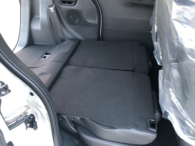 リアシートも広々として使いやすいです！！その他、気になる点がございましたら、お気軽にお問い合わせ下さいませ！