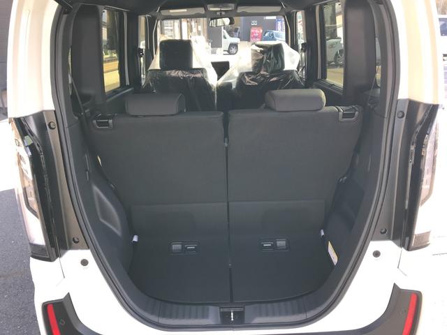 Ｎ－ＢＯＸカスタム ベースグレード　登録済未使用　衝突軽減ブレーキ　片側パワースライドドア　ＬＥＤヘッドライト　オートエアコン　シートヒーター　キーフリー　プッシュスタート（6枚目）