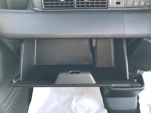 Ｎ－ＢＯＸカスタム ベースグレード　登録済未使用　衝突軽減ブレーキ　片側パワースライドドア　ＬＥＤヘッドライト　オートエアコン　シートヒーター　キーフリー　プッシュスタート（15枚目）