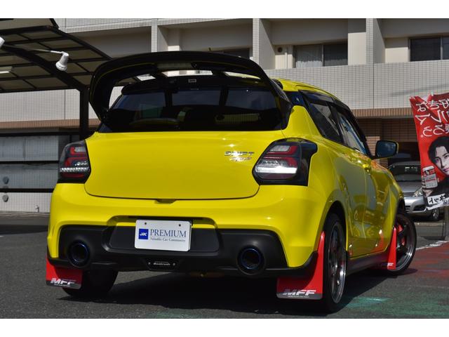 バックカメラ取付も賜ります。ぜひご相談ください。