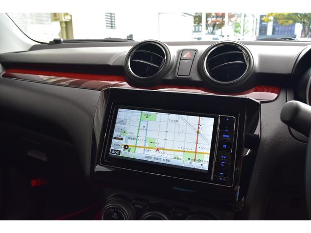 カロッツェリアナビにフルセグ、ＥＴＣ付きです。ＤＶＤビデオ再生＆ＢＴ対応可能です。バックカメラの取付も賜ります。ぜひご相談ください。