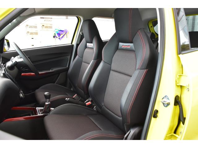 当社入庫後、細部まで徹底クリーニングを行っております。少しでも気持ちよくお乗りいただけますように心がけております。